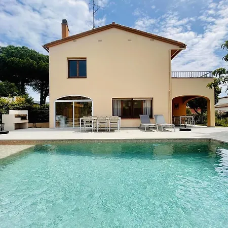 Casa Hermanos By Costabravaway *