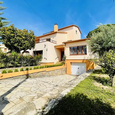 Casa Hermanos By Costabravaway