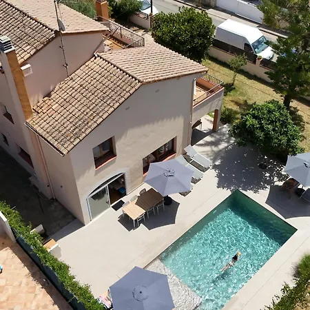 Casa Hermanos By Costabravaway Holiday home